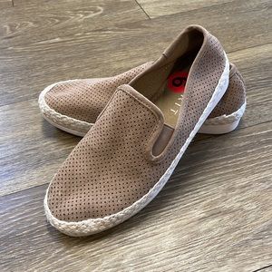 Esprit womens espadrille shoe NWT - Size 6